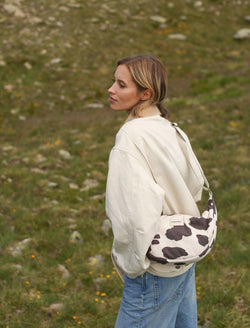 STUDIO NOOS Crossbody övtáska - Holy Cow Puffy Brown - Cow