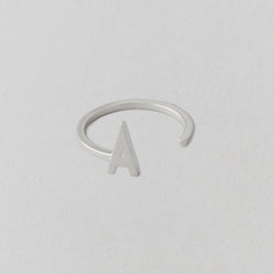 Stříbrný prsten Písmeno A-Z - DESIGN LETTERS - Lavly