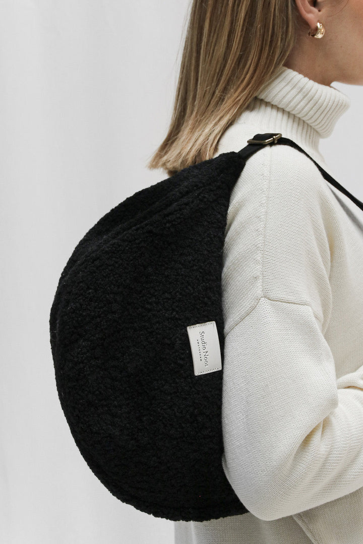 STUDIO NOOS Crossbody övtáska - Teddy Black