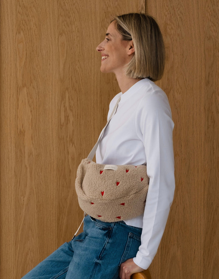 STUDIO NOOS Crossbody övtáska - Ecru Teddy Hearts