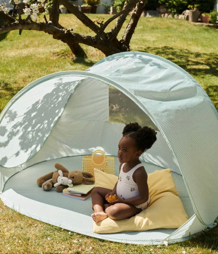 LIEWOOD Cassie Strandsátor SPF40 - Csíkos Pure Sky / Creme de la Creme