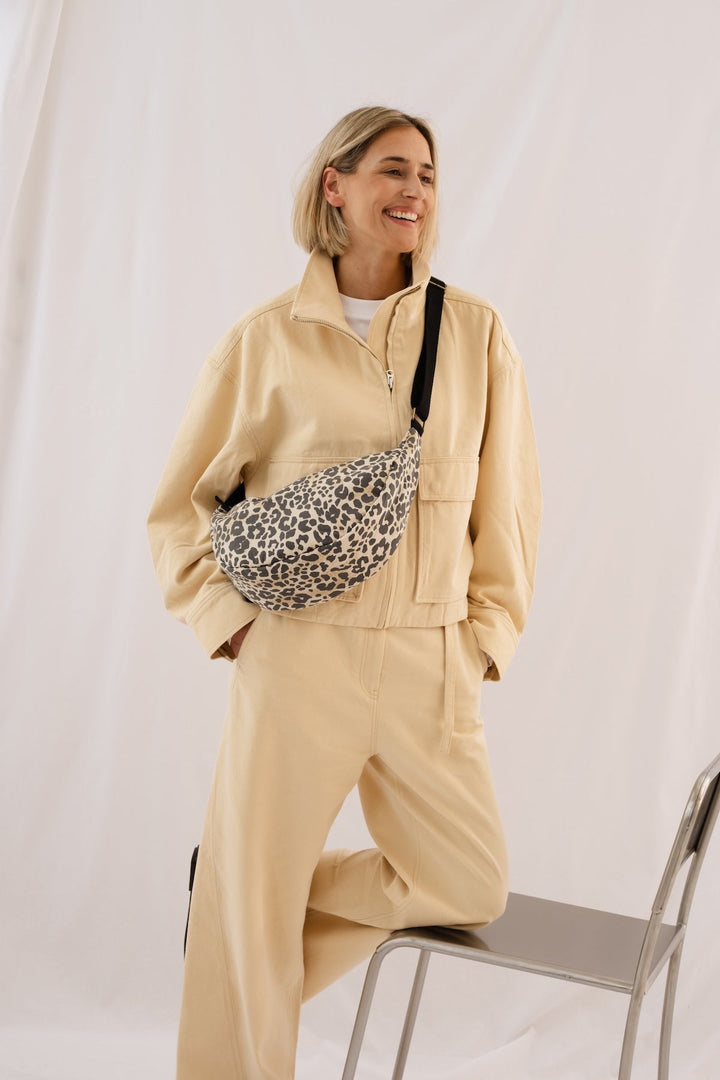 STUDIO NOOS Crossbody övtáska - Soft Cotton Leopard