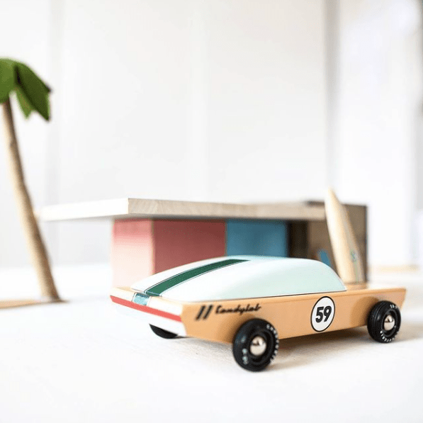 Dřevěné auto CANDYLAB The Ace | Stylové doplňky pro děti a ženy | Lavly.cz