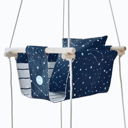 Houpačka MADA IN LISBON Blue Constellations | Stylové doplňky pro děti a ženy | Lavly.cz