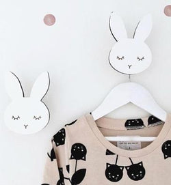 Nástěnný věšáček Králíček bílý | Stylové doplňky pro děti a ženy | Lavly.cz