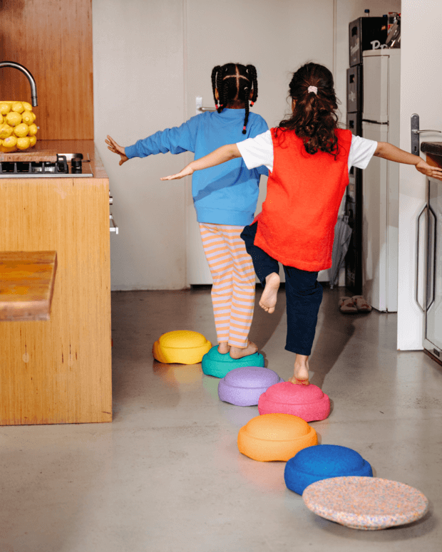 STAPELSTEIN® 6+1 ks Original Rainbow Set Classic Balanční kameny a deska | Stylové doplňky pro děti a ženy | Lavly.cz