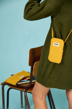Taštička na mobil HINDBAG Bill Saffron | Stylové doplňky pro děti a ženy | Lavly.cz