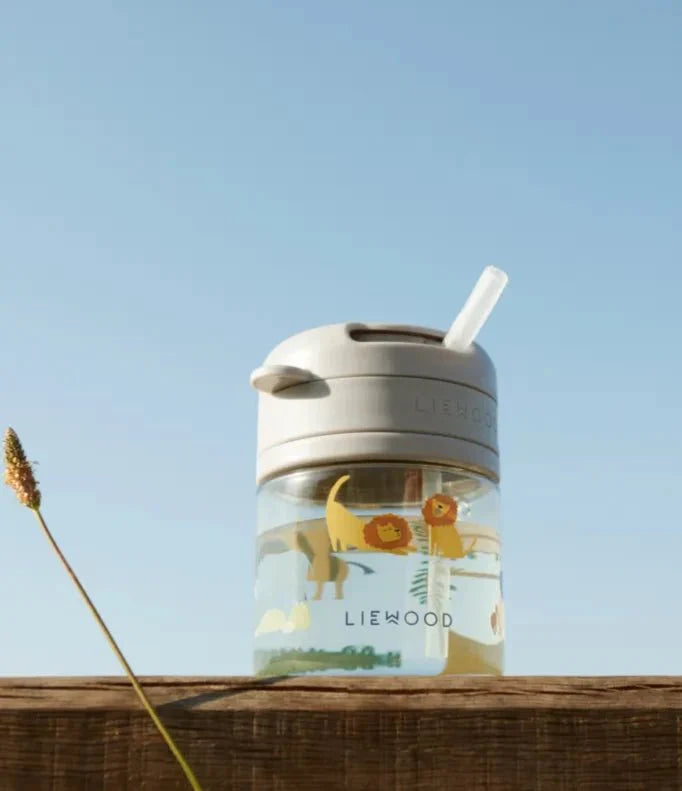 Tritanový nevylévací hrnek s brčkem LIEWOOD Pavia | Stylové doplňky pro děti a ženy | Lavly.cz