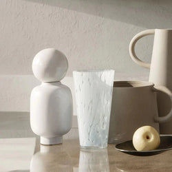 Váza FERM LIVING Casca Vase Milk | Stylové doplňky pro děti a ženy | Lavly.cz